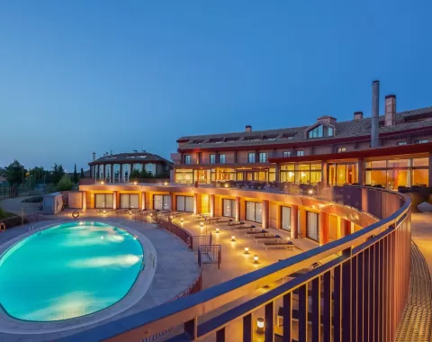 Hotel_Exe_Layos_exterior_2 Hotel_Exe_Layos_exterior_2
