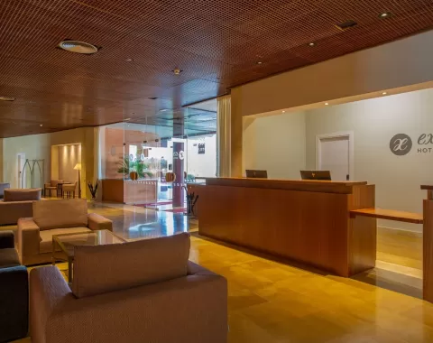 Hotel_Exe_Layos_recepción Hotel_Exe_Layos_recepción